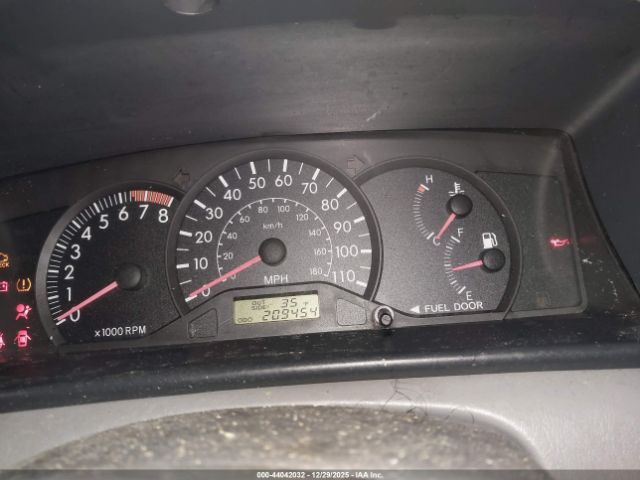 Toyota Corolla Ce Image 9