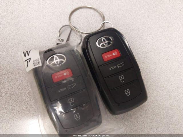 Toyota Corolla Hybrid Se Image 13