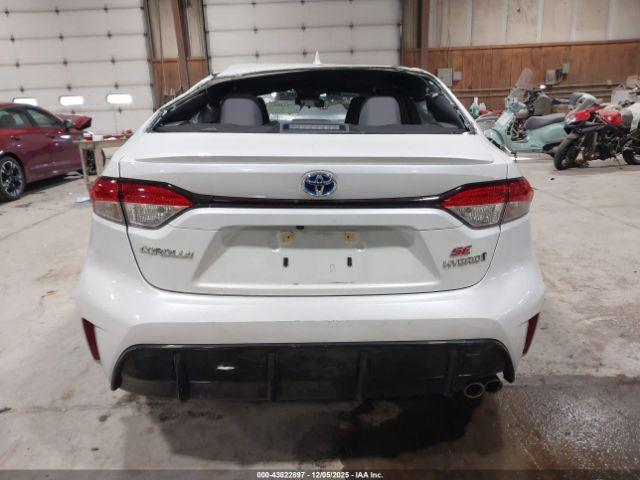 Toyota Corolla Hybrid Se Image 10