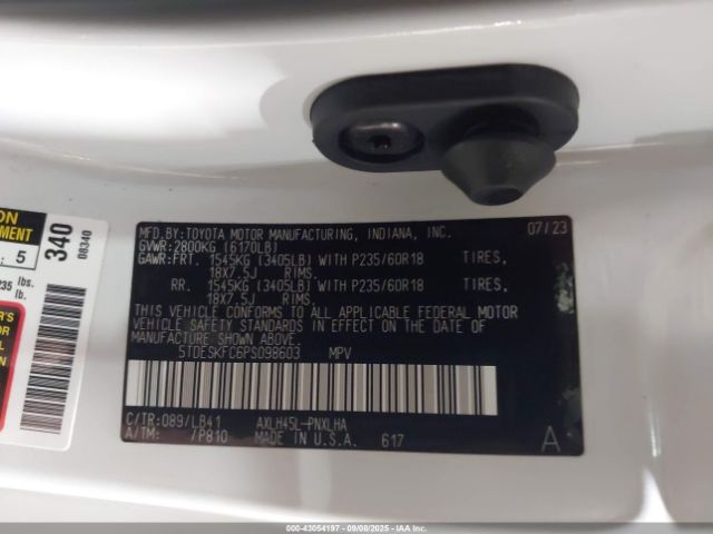 Toyota Sienna Platinum Image 5