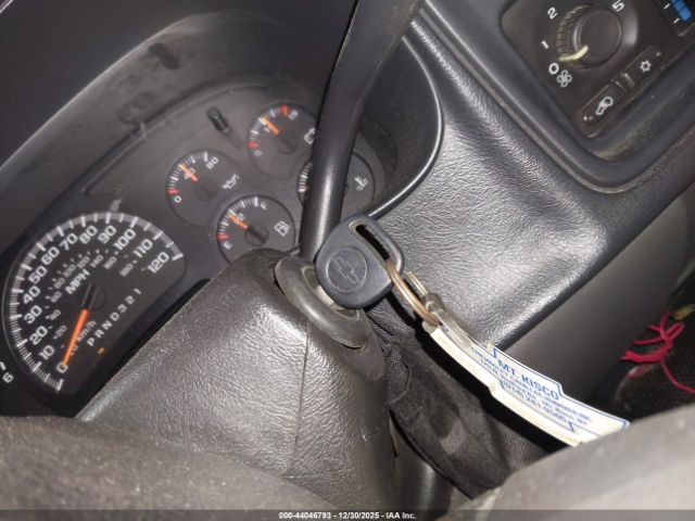 Chevrolet Silverado 1500 Work Truck Image 9