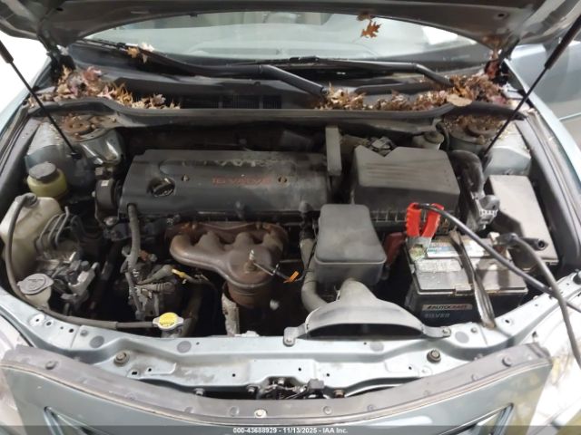 Toyota Camry Le Image 2