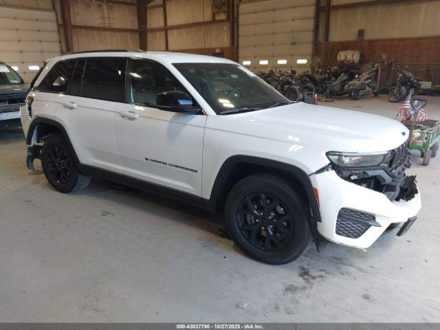  Salvage Jeep Grand Cherokee