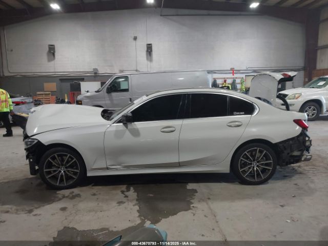 BMW 3 Series Xdrive Image 14