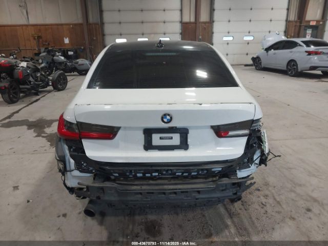 BMW 3 Series Xdrive Image 3