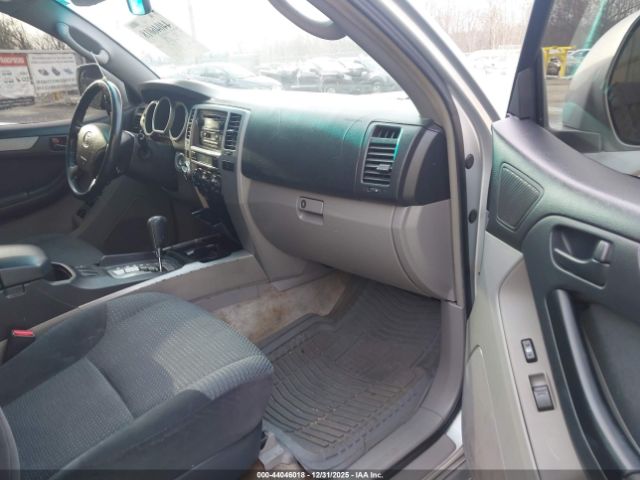 Toyota 4Runner Sr5 Sport V6 Image 10