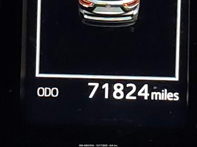 Toyota Highlander Limited Platinum Image 16