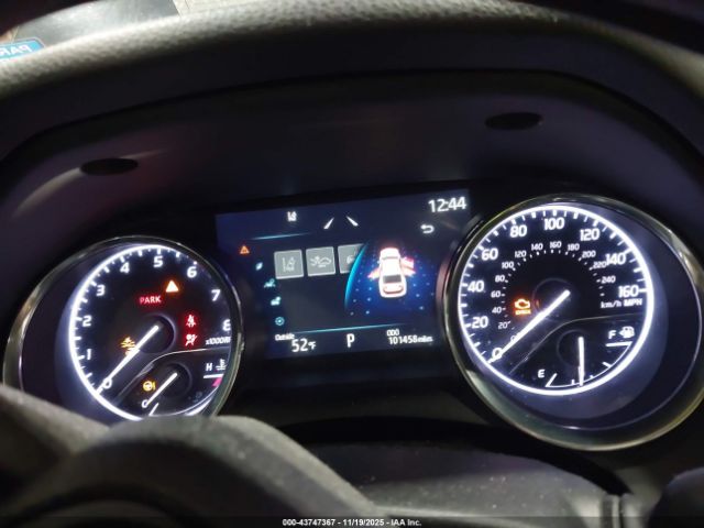 Toyota Camry Le Awd Image 5