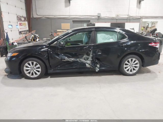 Toyota Camry Le Awd Image 10