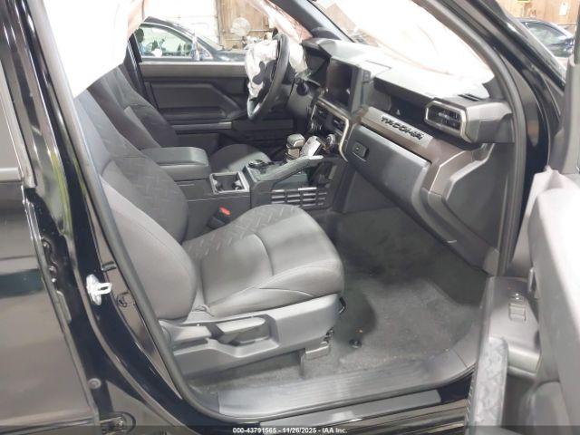 Toyota Tacoma Sr5 Image 3