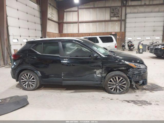 Nissan Kicks Sv Xtronic Cvt Image 8