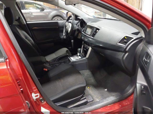 Mitsubishi Lancer Image 9