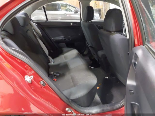 Mitsubishi Lancer Image 11