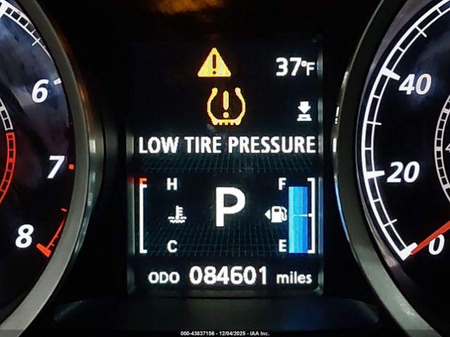 Mitsubishi Lancer Image 12