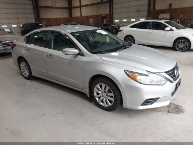 Nissan Altima 2.5 S Image 1