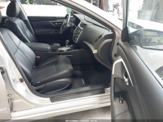 Nissan Altima 2.5 S Image 11