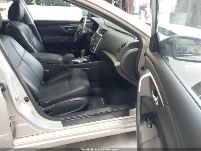 Nissan Altima 2.5 S Image 11