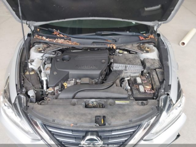 Nissan Altima 2.5 S Image 5