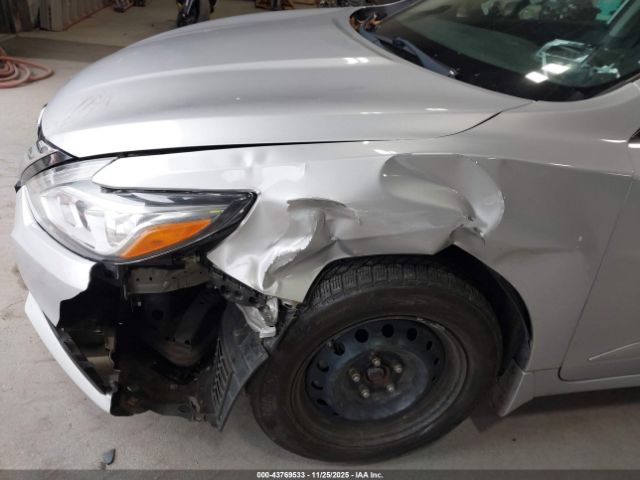 Nissan Altima 2.5 S Image 9