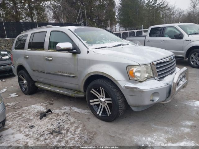 Chrysler Aspen Limited Image 1