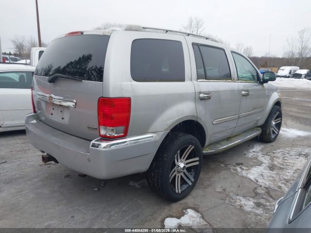 Chrysler Aspen Limited Image 4