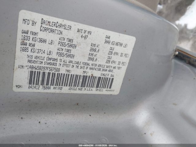 Chrysler Aspen Limited Image 11