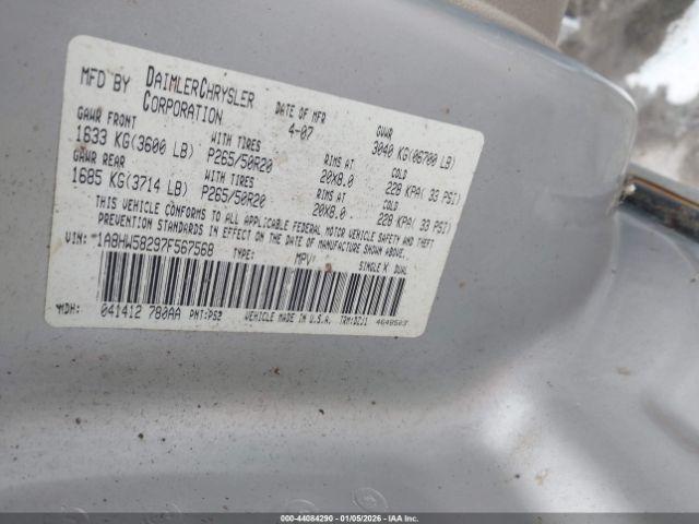 Chrysler Aspen Limited Image 11