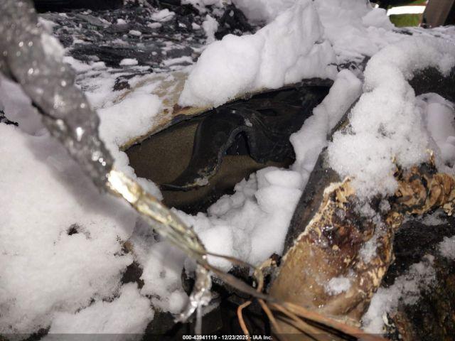 Ford Explorer Limited Image 5