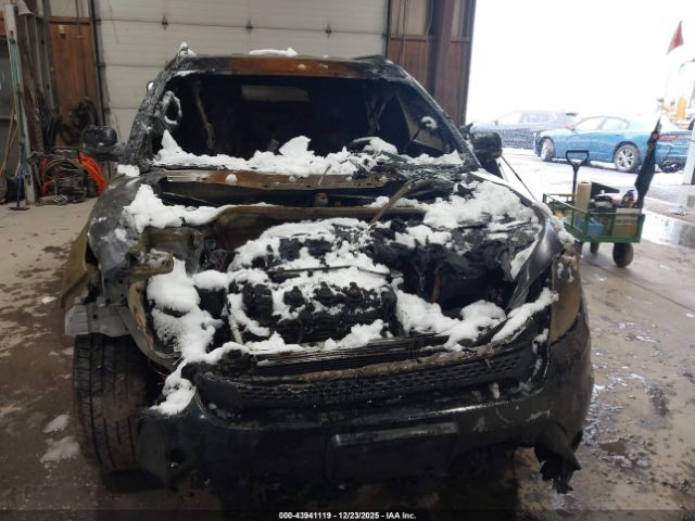 Ford Explorer Limited Image 9