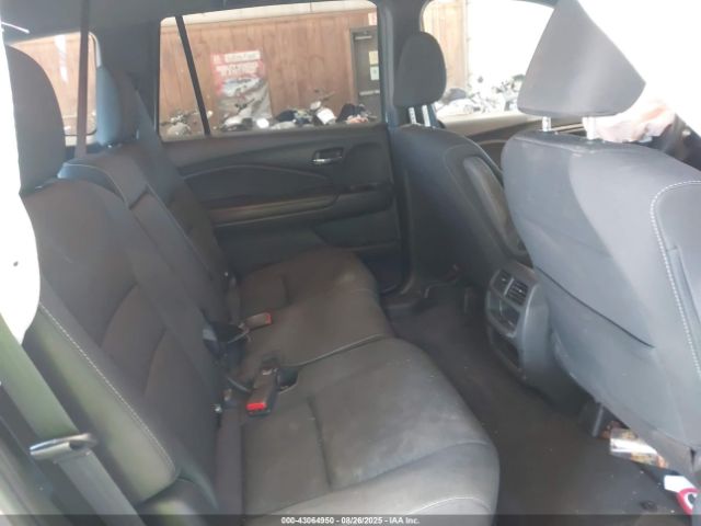 Honda Passport Awd Sport Image 11