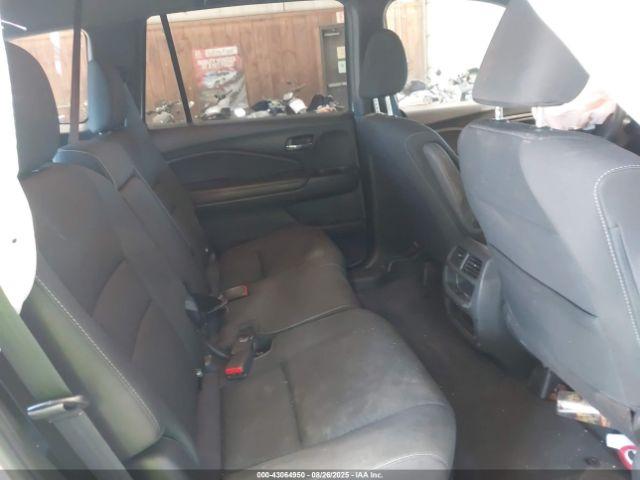 Honda Passport Awd Sport Image 11