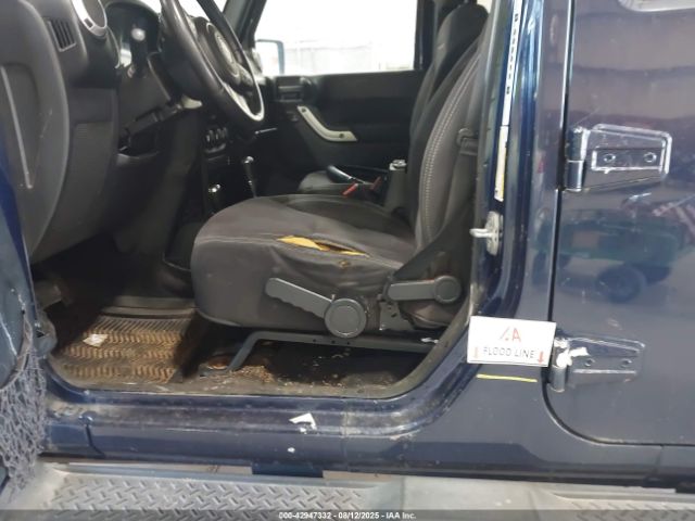 Jeep Wrangler Sahara Image 11