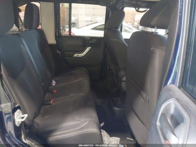 Jeep Wrangler Sahara Image 4