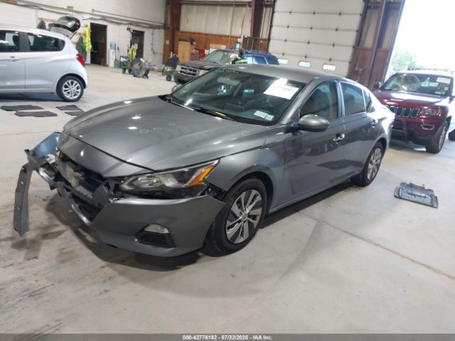 Nissan Altima S Fwd Image 3