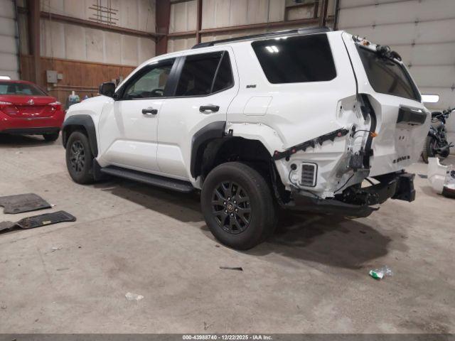 Toyota 4Runner Sr5 Image 2