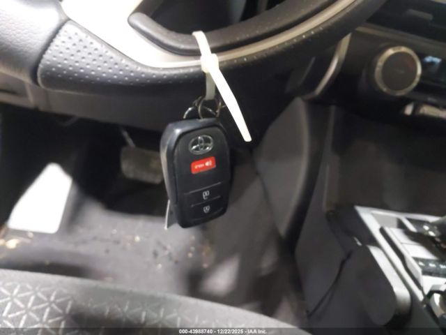 Toyota 4Runner Sr5 Image 13