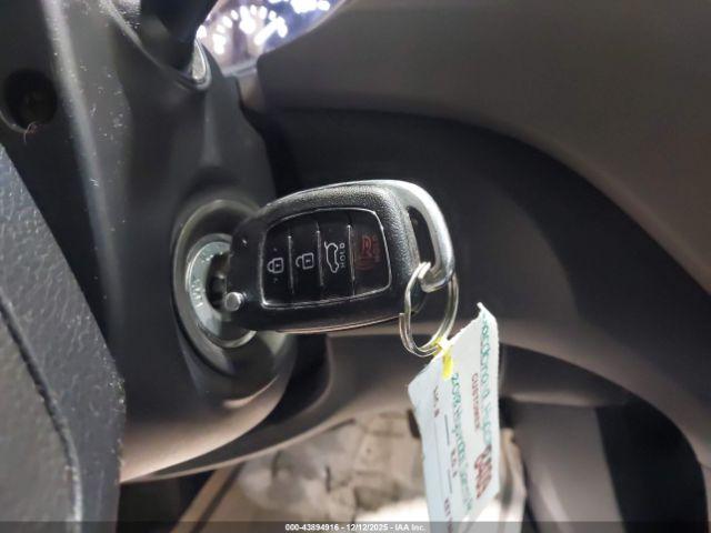 Hyundai SANTA FE Se Image 13