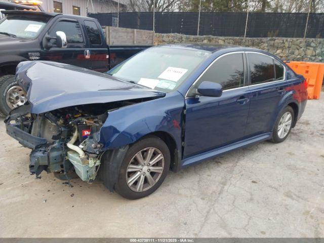 Subaru Legacy 2.5i Premium Image 2