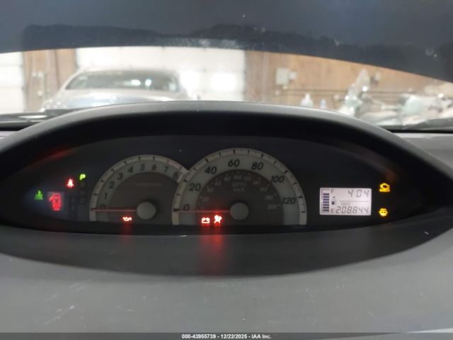 Toyota Yaris Image 2