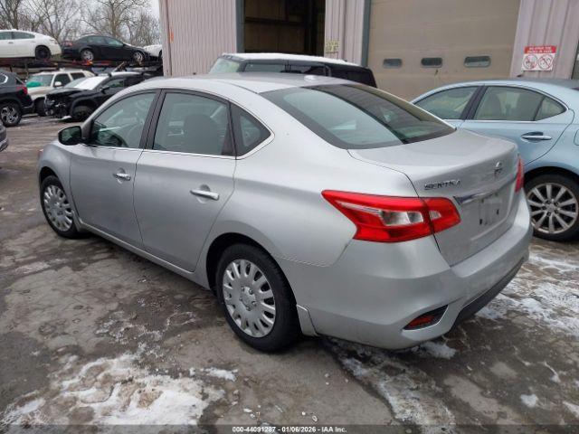 Nissan Sentra Image 10