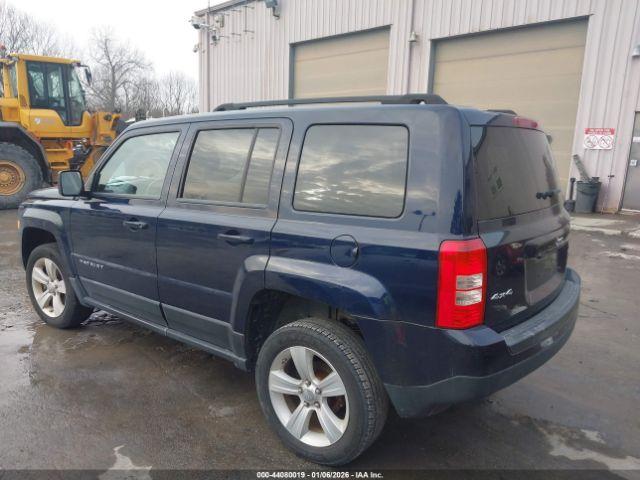 Jeep Patriot Latitude Image 3