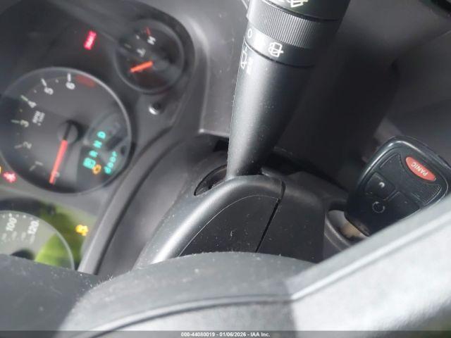 Jeep Patriot Latitude Image 8