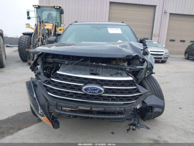 Ford Explorer Xlt Image 16