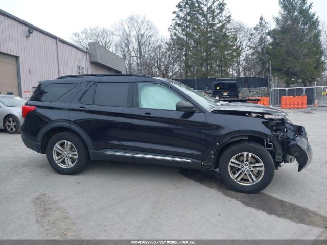 Ford Explorer Xlt Image 3