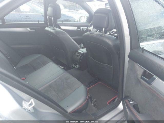 Mercedes-Benz C-Class Sport Image 11