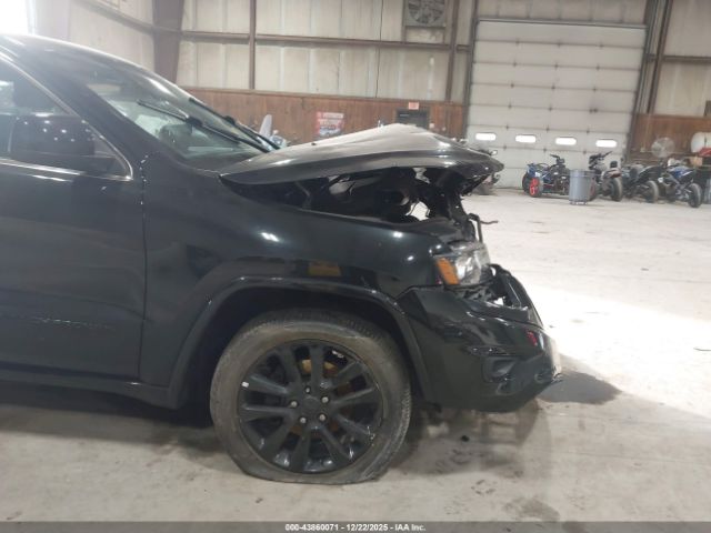 Jeep Grand Cherokee Altitude Image 4