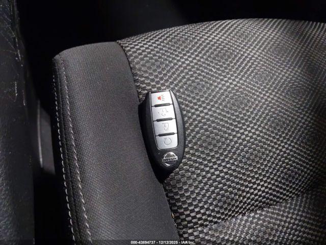 Nissan Rogue Sv Image 17