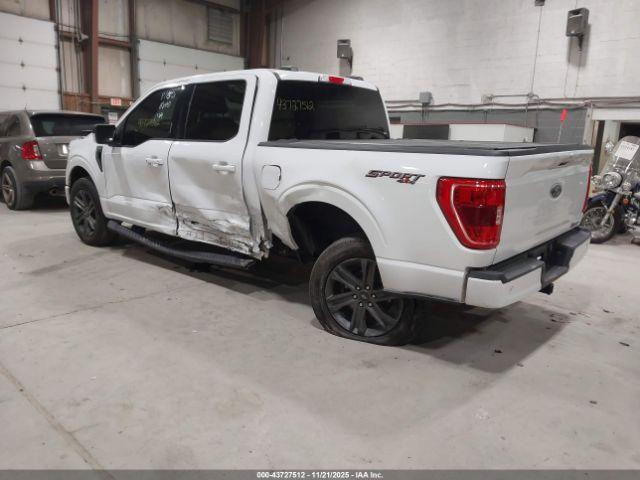 Ford F-150 Xlt Image 16