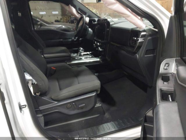 Ford F-150 Xlt Image 10