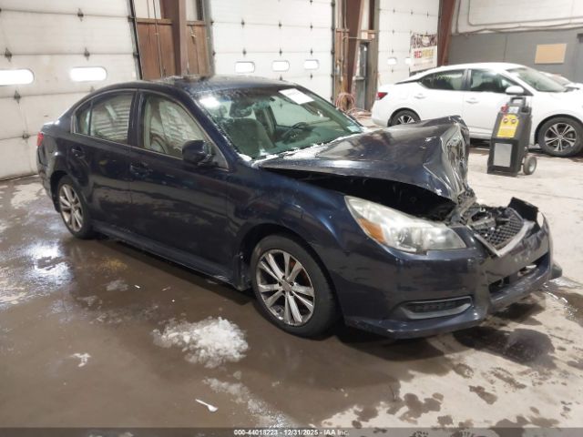 Subaru Legacy 2.5i Premium Image 1